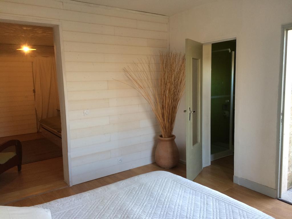 Chambres D'Hotes La Farga Carennac Habitación foto